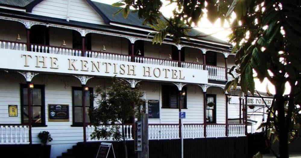 The Kentish Hotel Waiuku Buitenkant foto